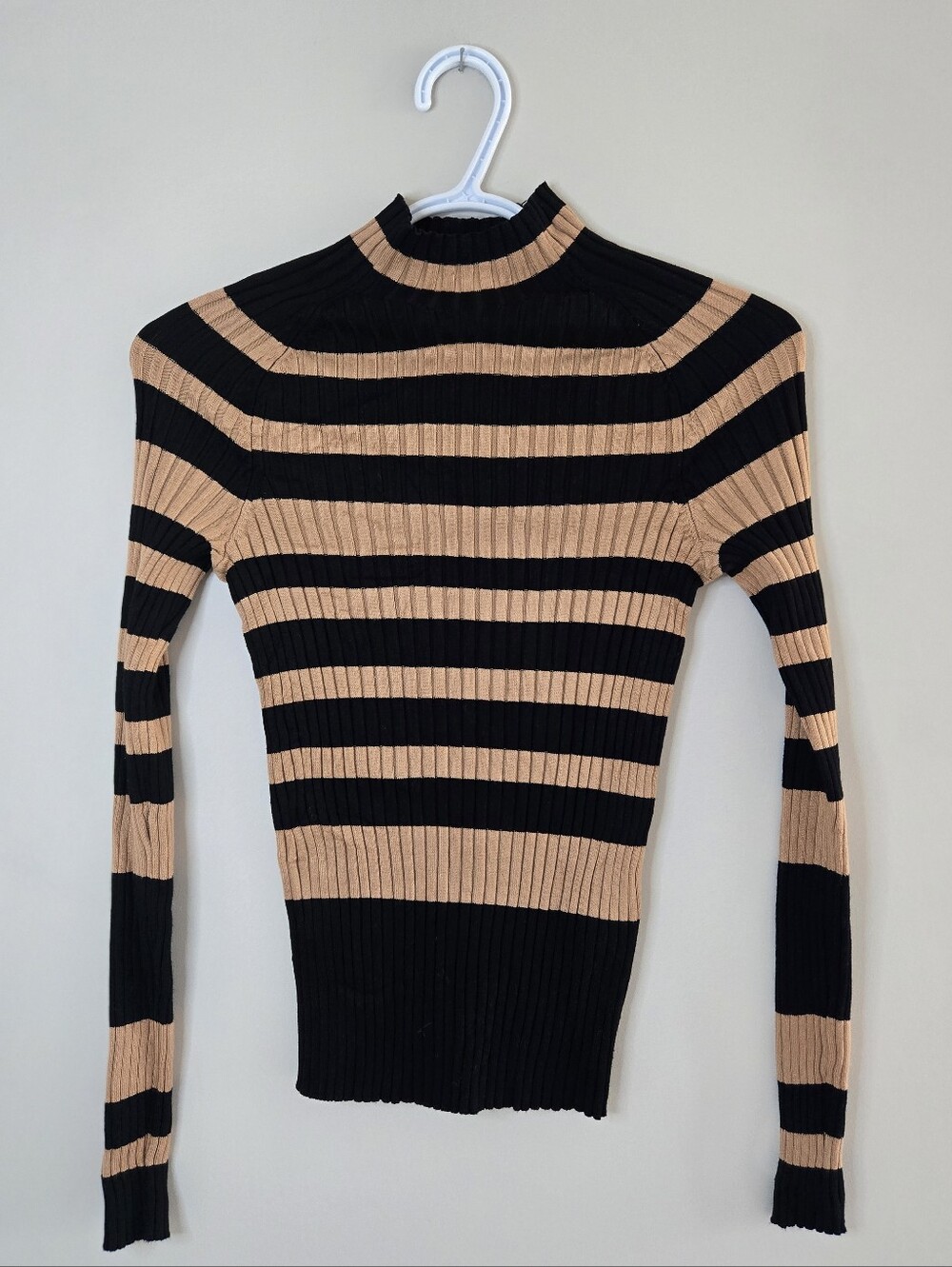 Zara striped ribbed long sleeve slim turtleneck, black + brown, small + new